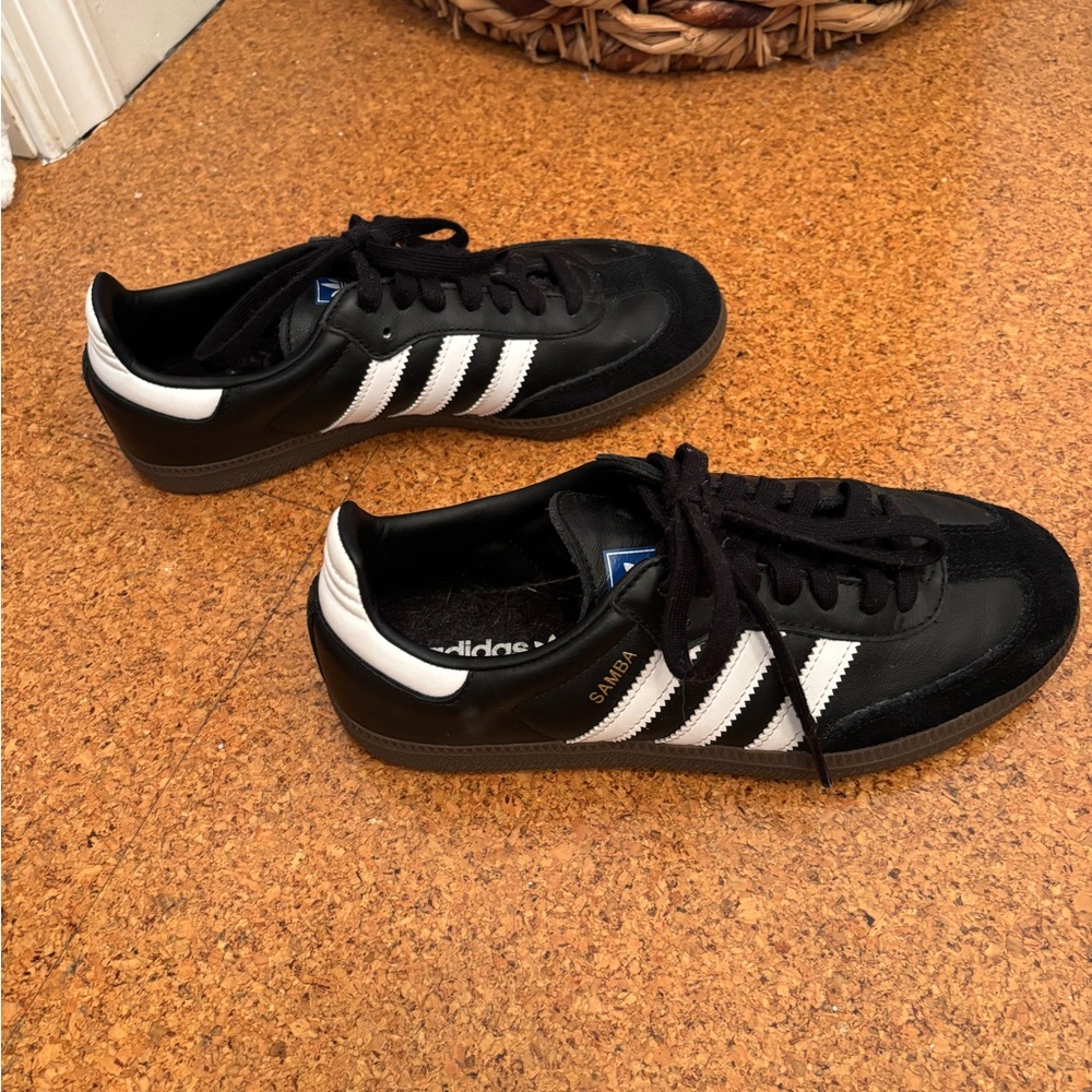 Adidas Sambas
